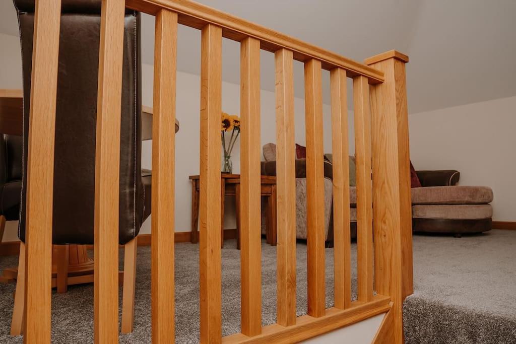 Lovely New 1 Bedroom Loft Apartment With On Drive Parking Trowbridge Dış mekan fotoğraf
